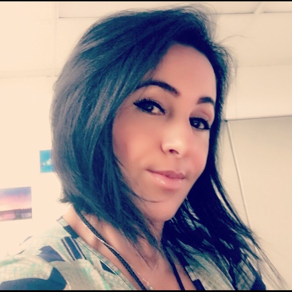 Meet your Posher, Lina - Picture 1 of 1